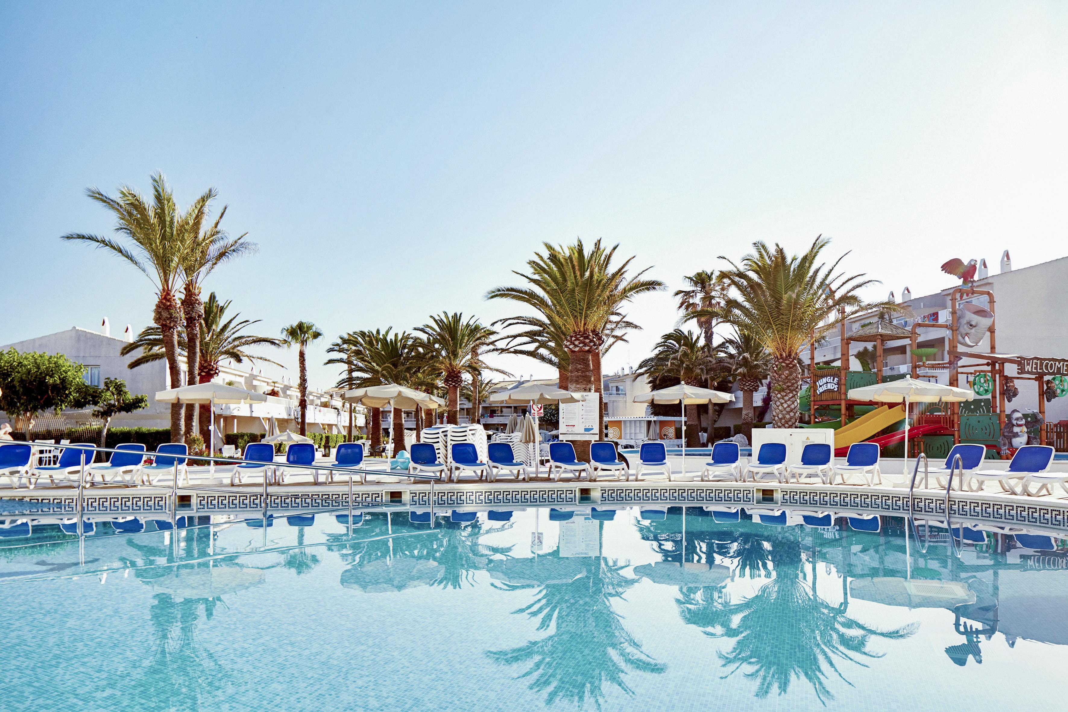 Globales Los Delfines Cala'N Blanes  Exterior photo