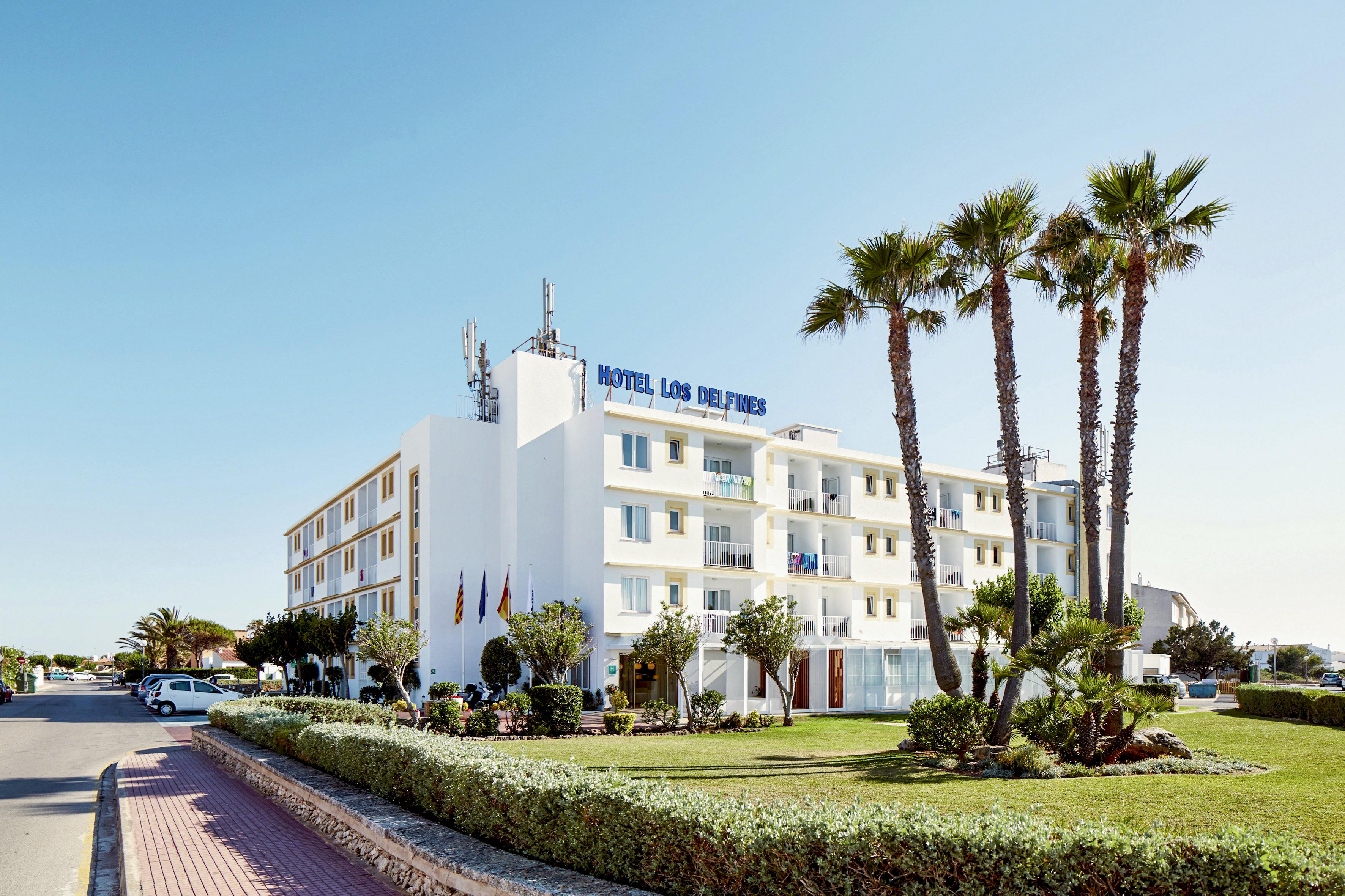 Globales Los Delfines Cala'N Blanes  Exterior photo